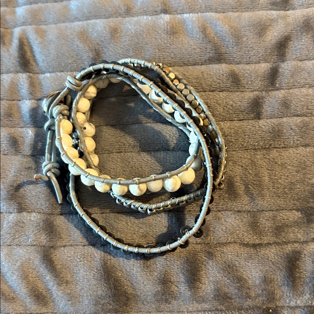 Lot of 7 Victoria Emerson bracelets - Picture 8 of 9